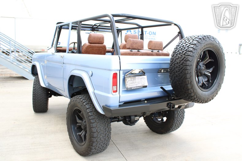 1970 Ford Bronco 24
