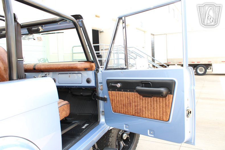 1970 Ford Bronco 18