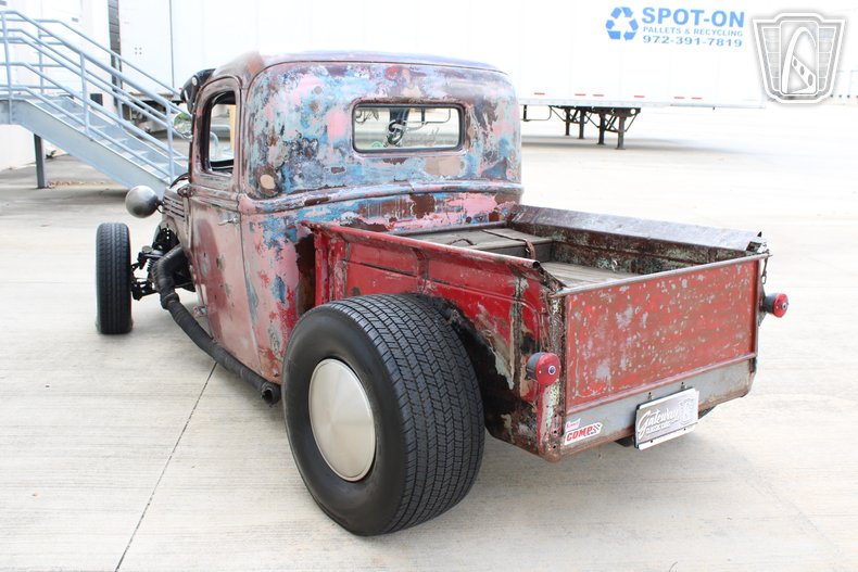 1946 Ford F100 24
