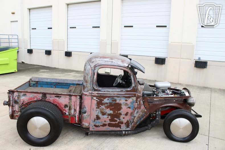 1946 Ford F100 31