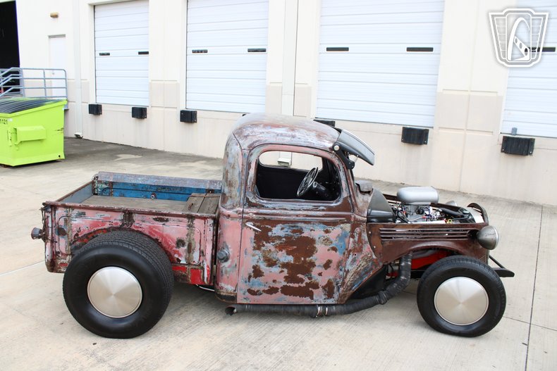 1946 Ford F100 32