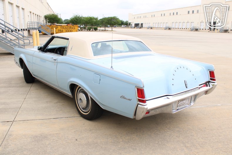 1970 Lincoln Mark III 24