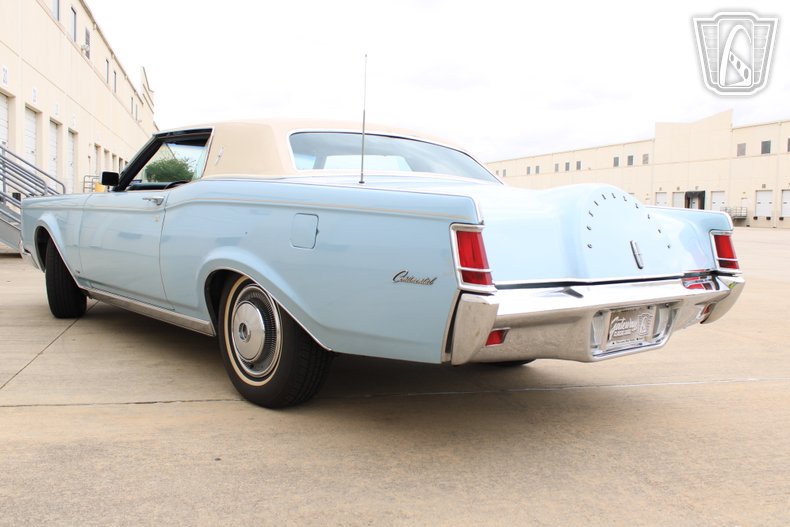 1970 Lincoln Mark III 25