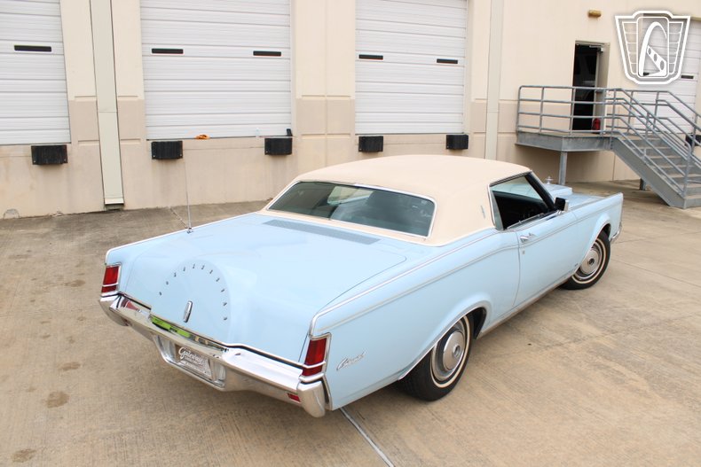 1970 Lincoln Mark III 28
