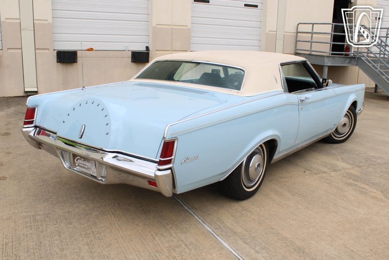 1970 Lincoln Mark III 29