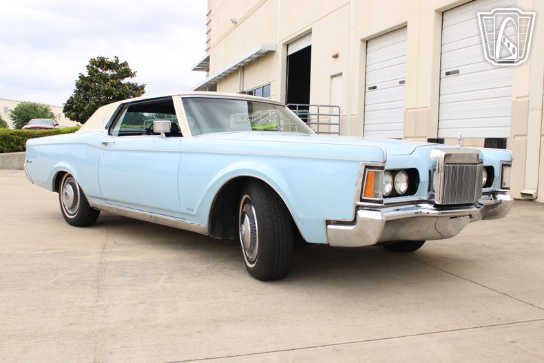 1970 Lincoln Mark III 14