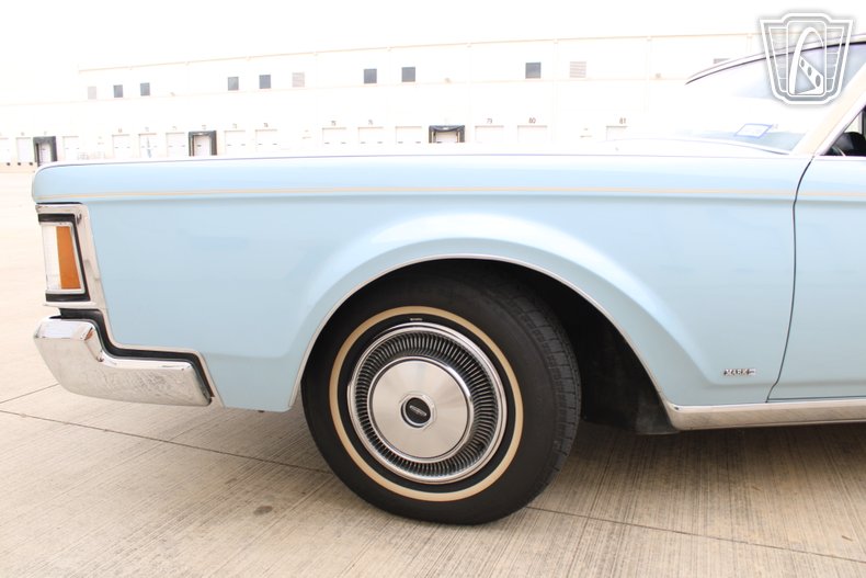 1970 Lincoln Mark III 40