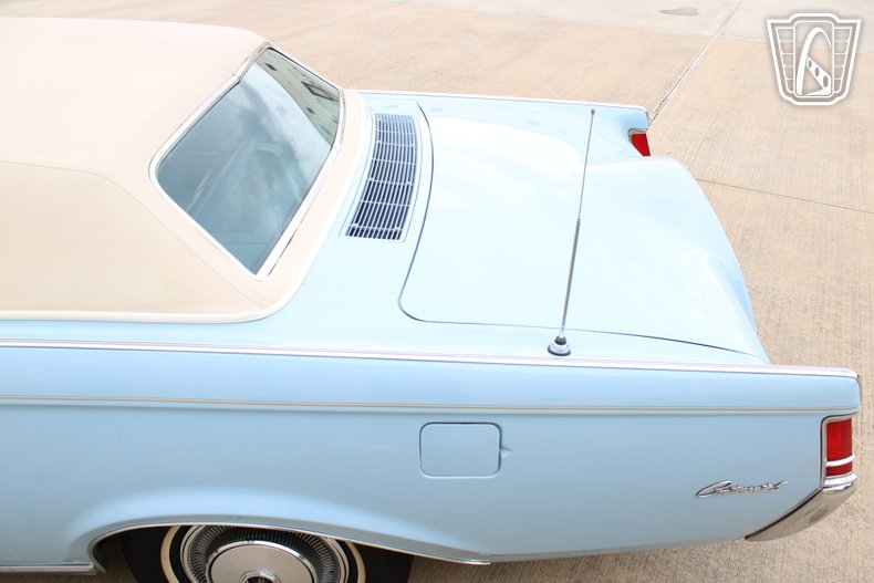 1970 Lincoln Mark III 47