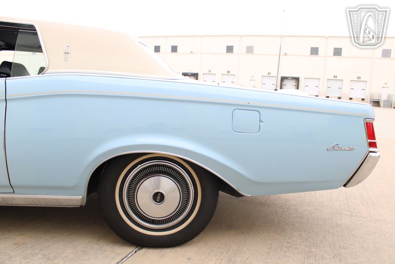 1970 Lincoln Mark III 46