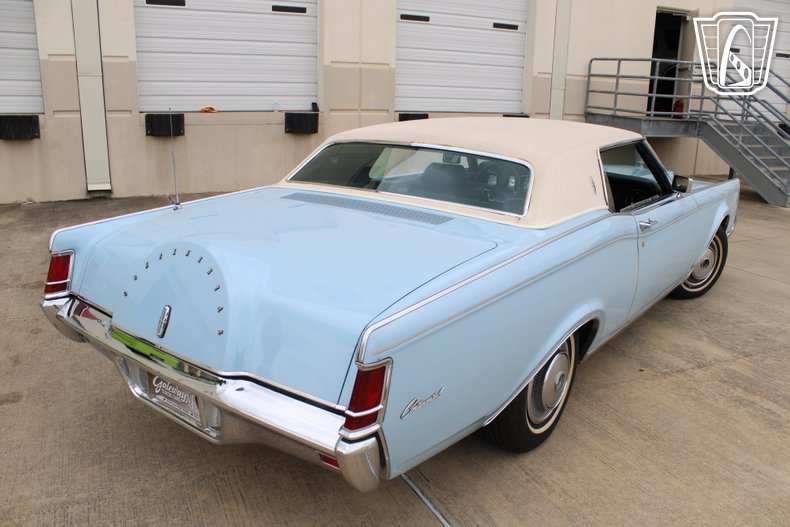 1970 Lincoln Mark III 16