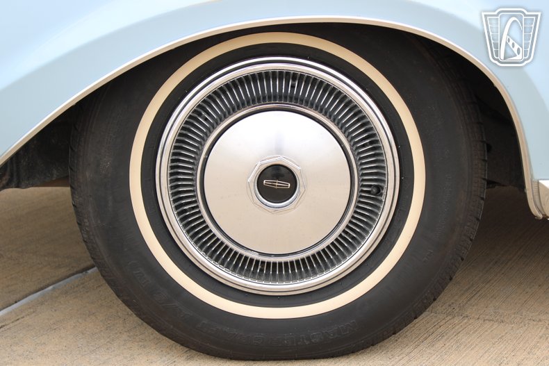 1970 Lincoln Mark III 9