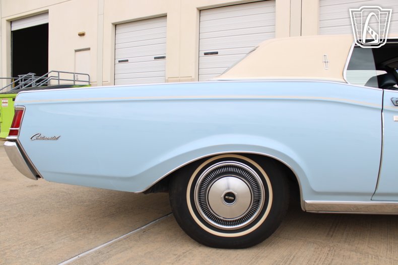 1970 Lincoln Mark III 48