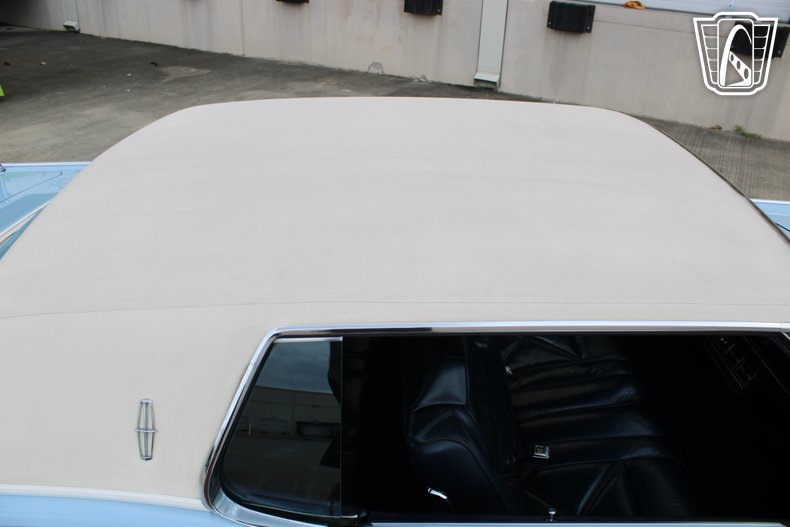 1970 Lincoln Mark III 52