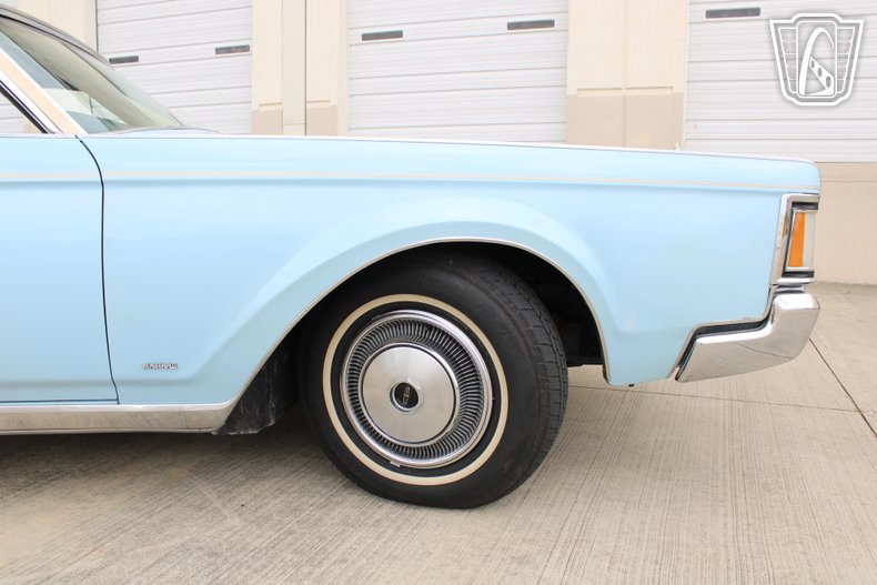 1970 Lincoln Mark III 54