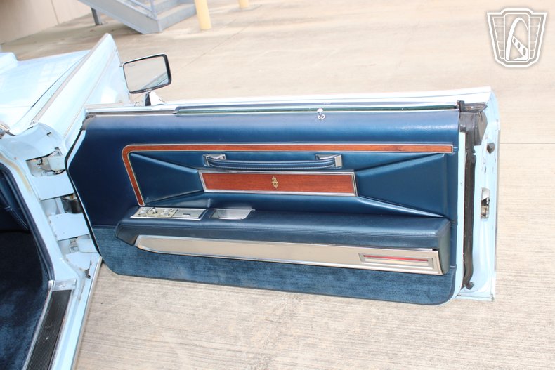 1970 Lincoln Mark III 18