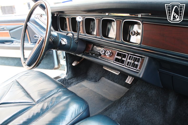 1970 Lincoln Mark III 6