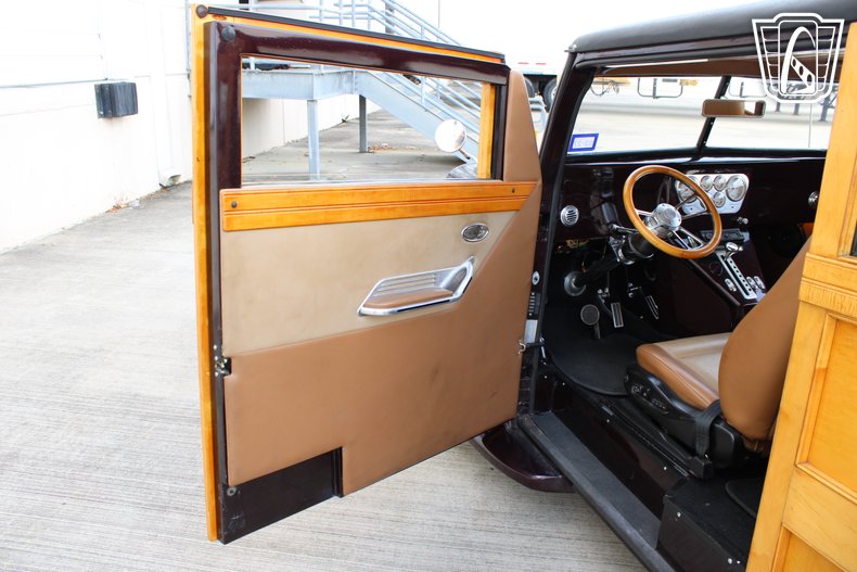 1951 Willys Woody 17