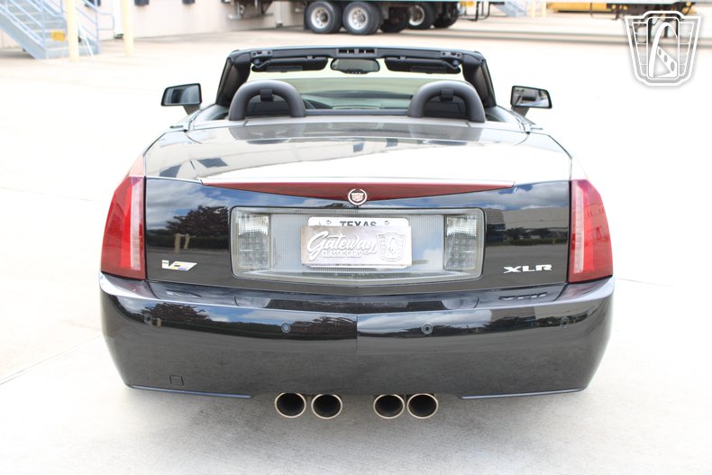 2006 Cadillac XLR-V 12