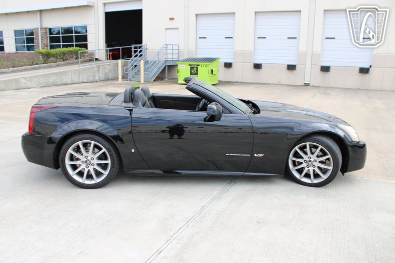 2006 Cadillac XLR-V 4