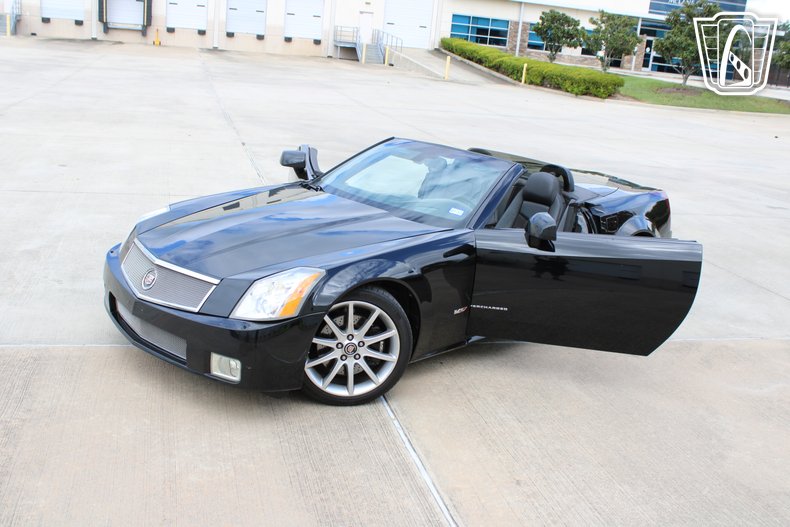 2006 Cadillac XLR-V 22