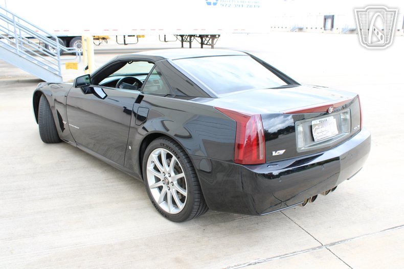 2006 Cadillac XLR-V 31