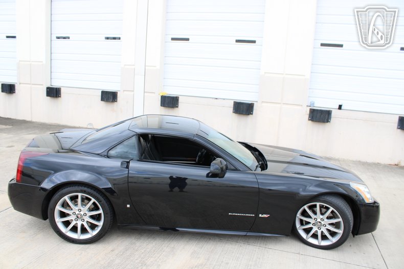2006 Cadillac XLR-V 39