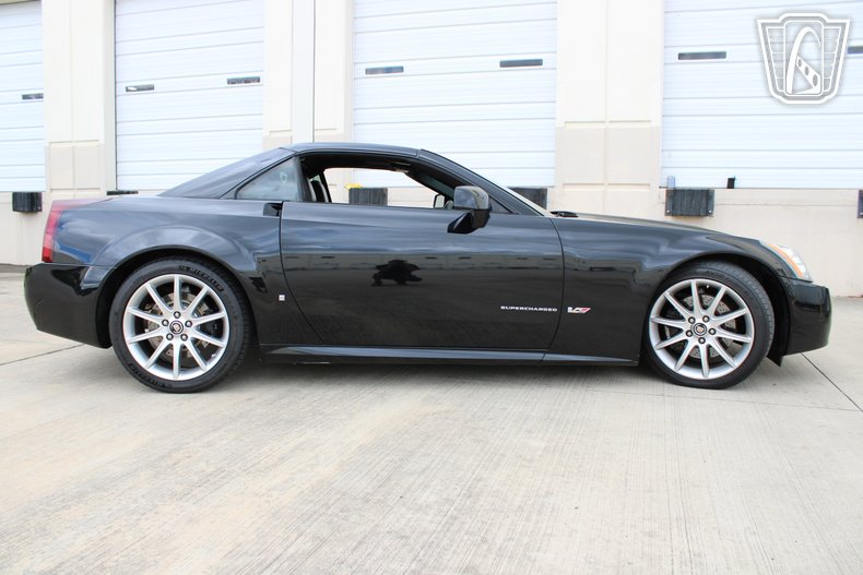2006 Cadillac XLR-V 41
