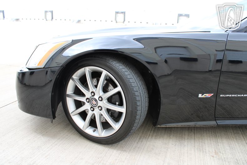 2006 Cadillac XLR-V 50