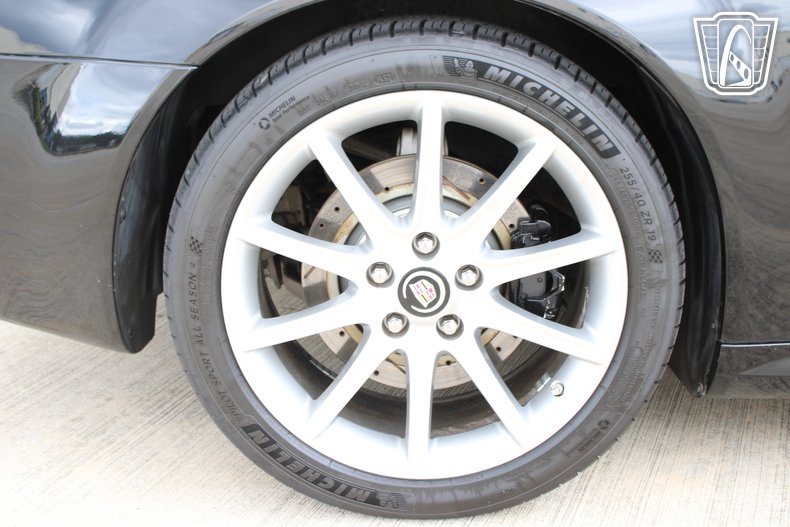 2006 Cadillac XLR-V 9
