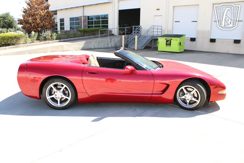 2000 Chevrolet Corvette 4