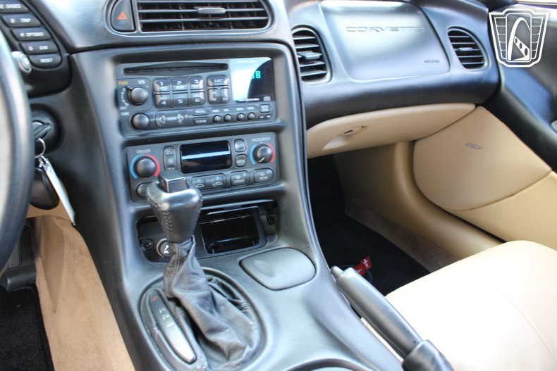 2000 Chevrolet Corvette 6