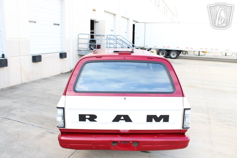 1992 Dodge Ramcharger 26