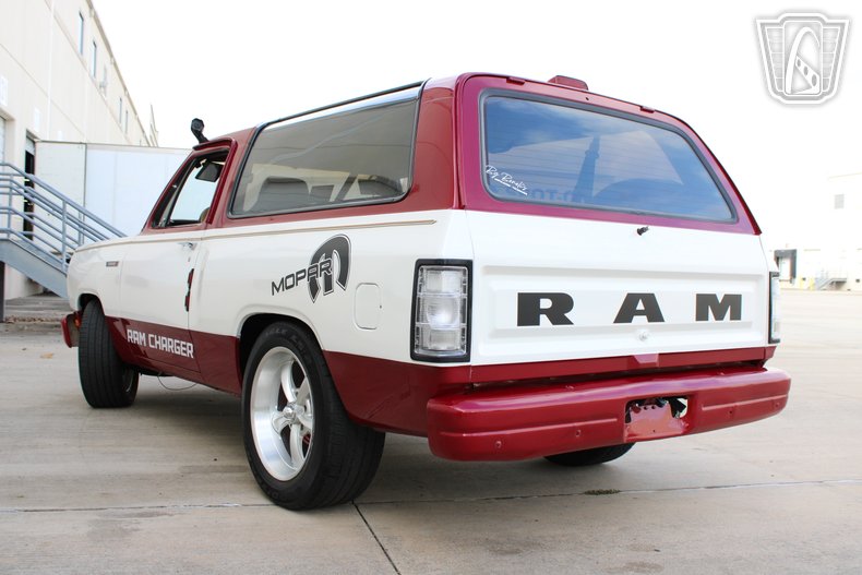 1992 Dodge Ramcharger 25