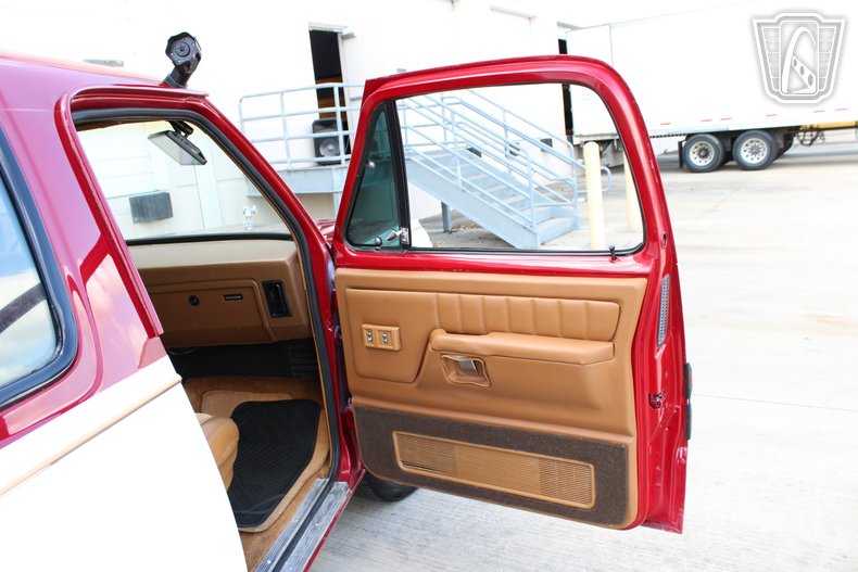 1992 Dodge Ramcharger 18