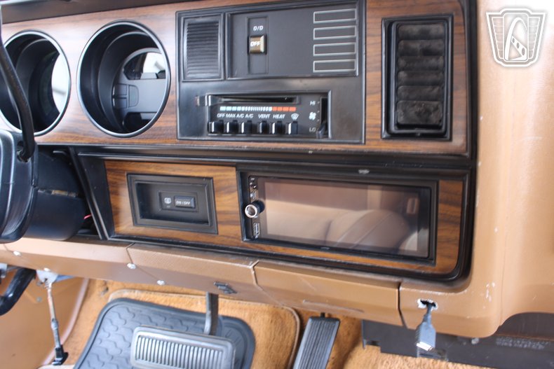 1992 Dodge Ramcharger 6