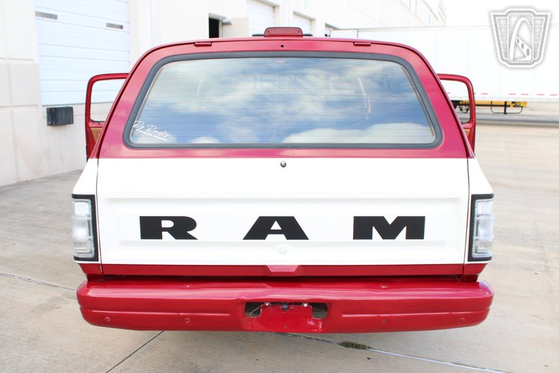 1992 Dodge Ramcharger 135