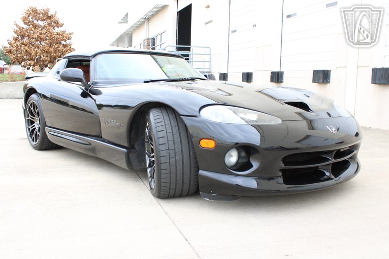 2000 Dodge Viper 35
