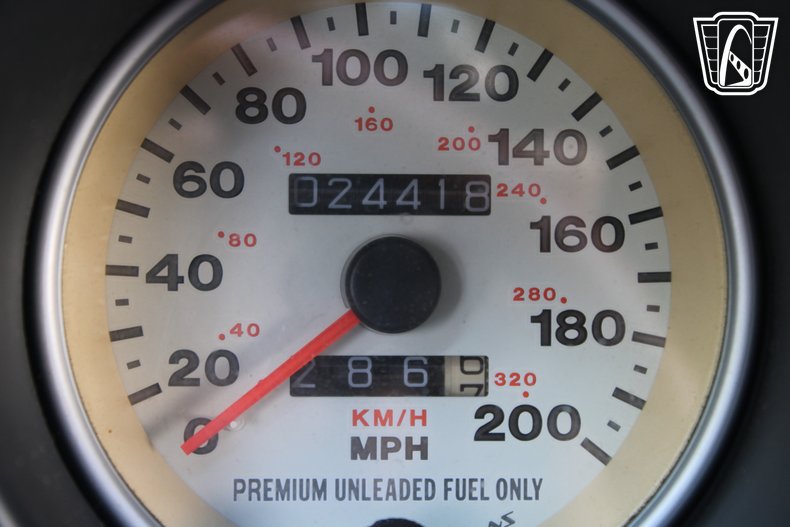 2000 Dodge Viper 19