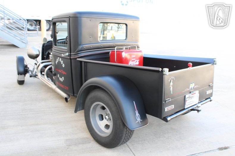 1932 Ford Pickup 26