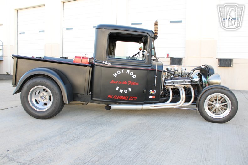 1932 Ford Pickup 34