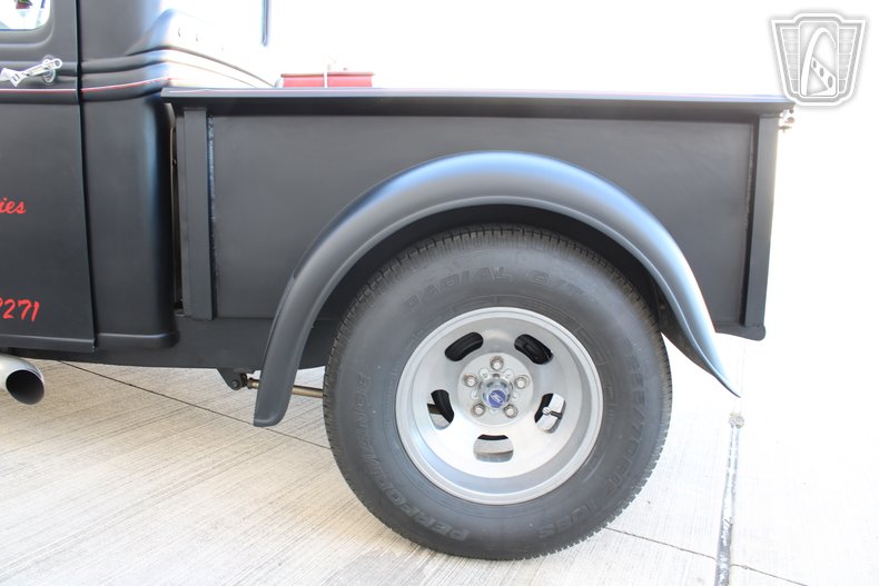 1932 Ford Pickup 48