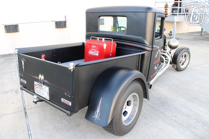 1932 Ford Pickup 16