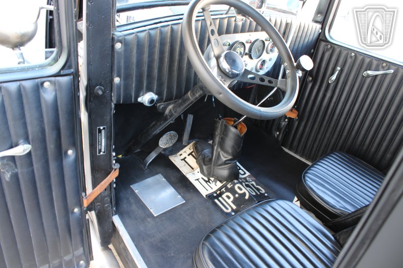 1932 Ford Pickup 129