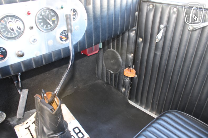 1932 Ford Pickup 136