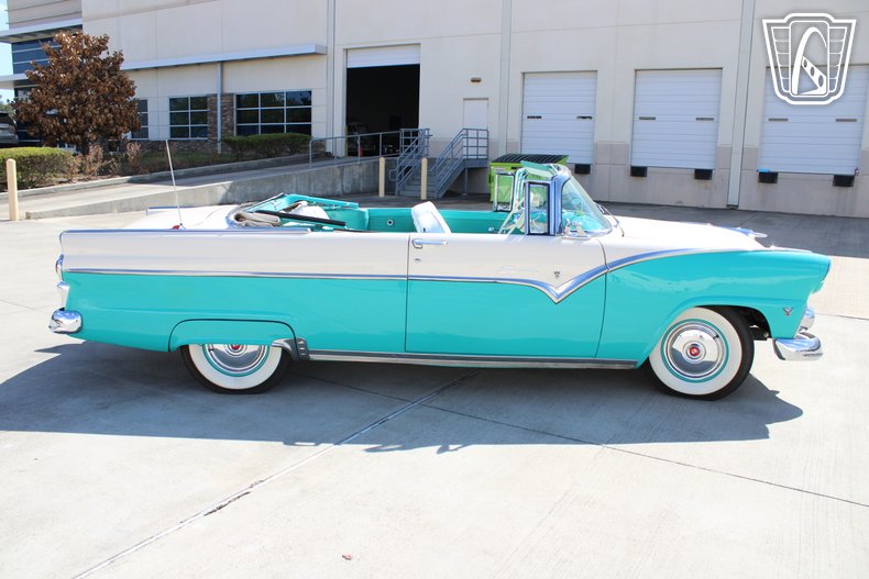 1955 Ford Fairlane 4