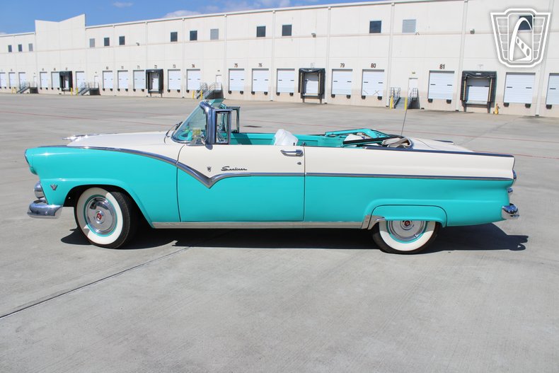 1955 Ford Fairlane 2