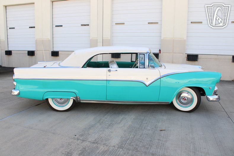 1955 Ford Fairlane 40