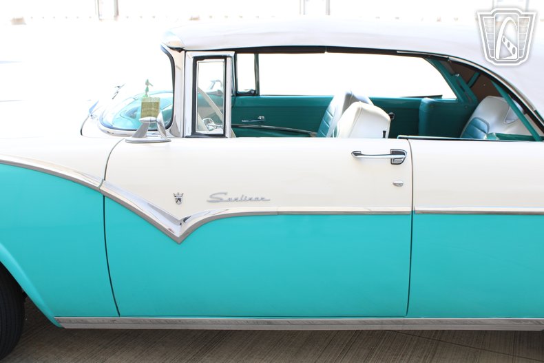 1955 Ford Fairlane 54