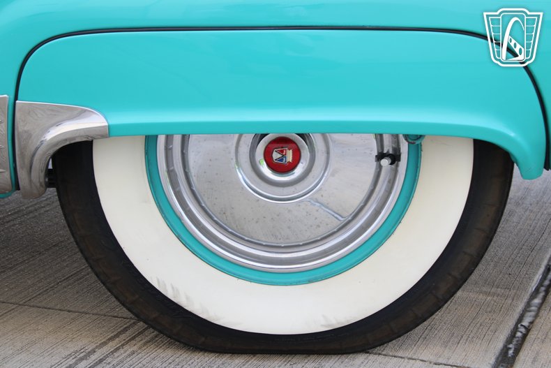 1955 Ford Fairlane 9