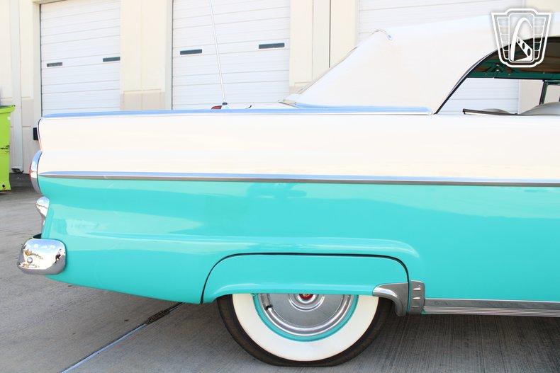 1955 Ford Fairlane 60